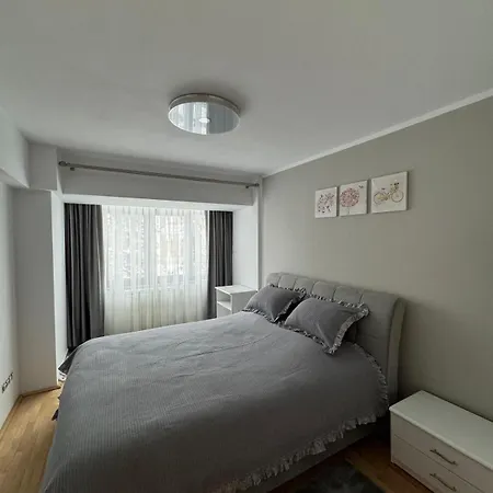 De Lux, Zona Centrala Apartment